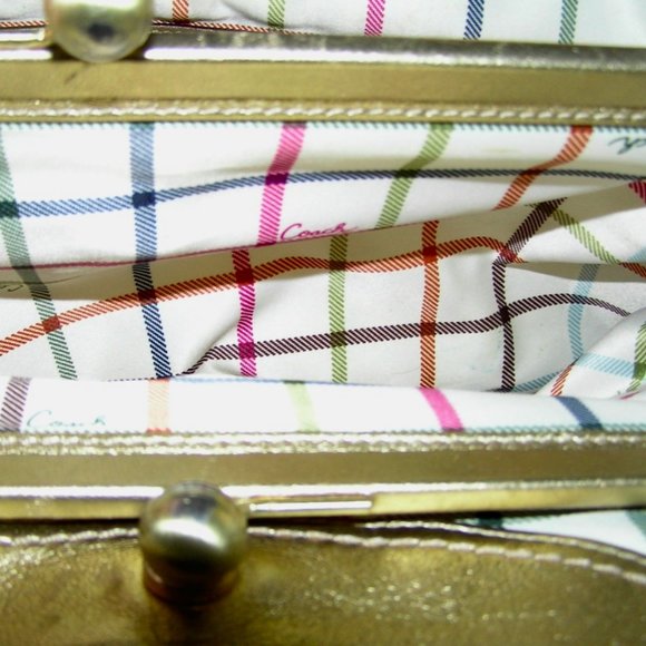 COACH 1990's Classic Handbag with Gold Trim - Picture 8 of 8